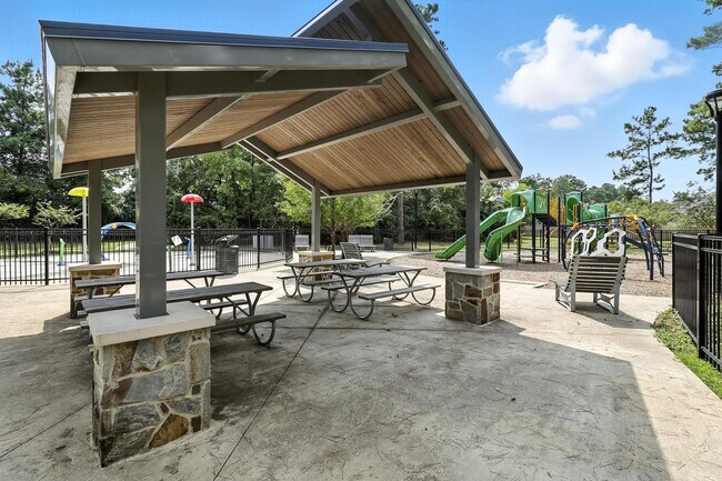 Building Photo - 379 Jewett Meadow Dr