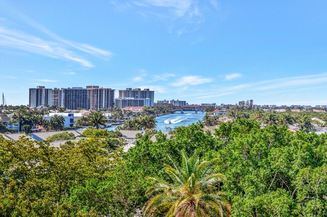 Building Photo - 859 Jeffery St