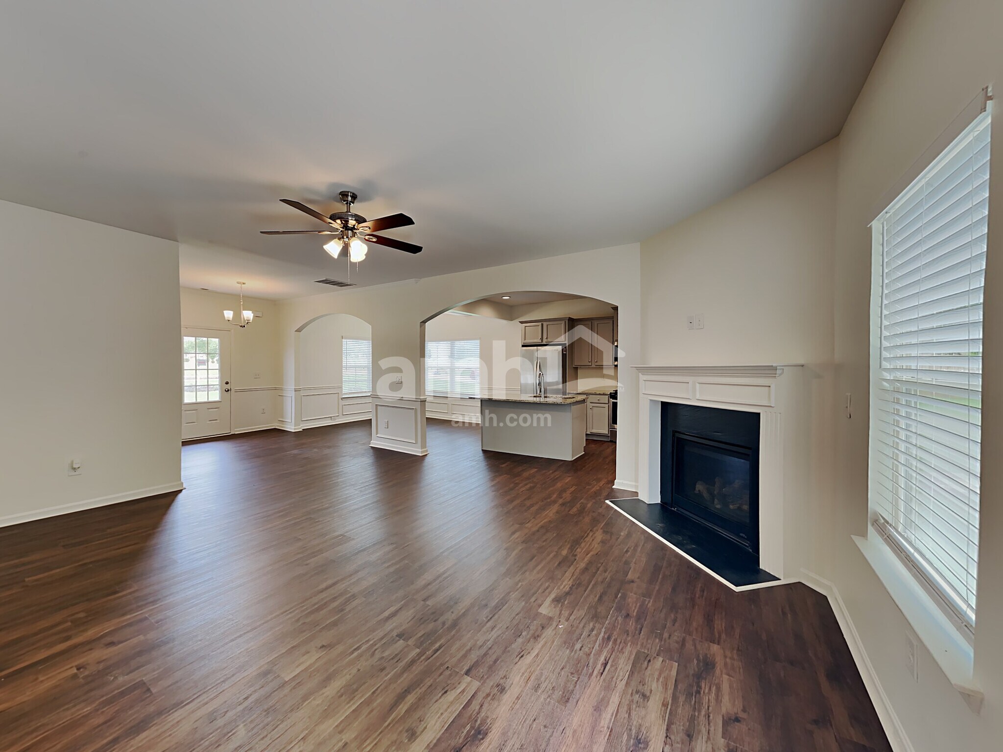Building Photo - 731 Hot Springs Trail