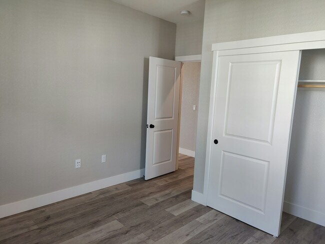 Building Photo - 232 Tuso Ranch Rd