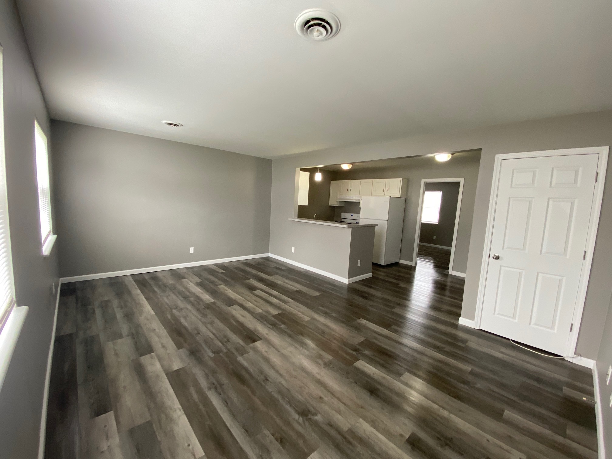 Building Photo - 109 Sandstone Ct