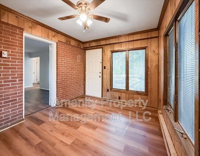 Building Photo - 12 Northampton Dr