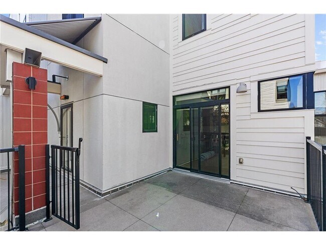 Building Photo - 2818 Aldrich Ave S