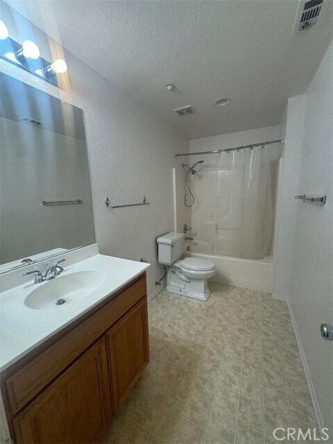 Building Photo - 6257 Long Cove Dr