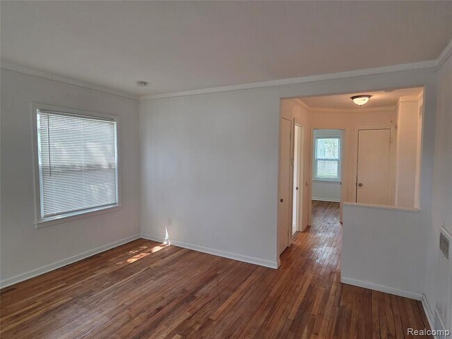 Building Photo - 7211 Paige Ave
