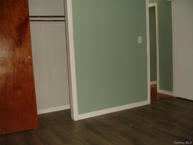 Building Photo - 253 Frederick Ave