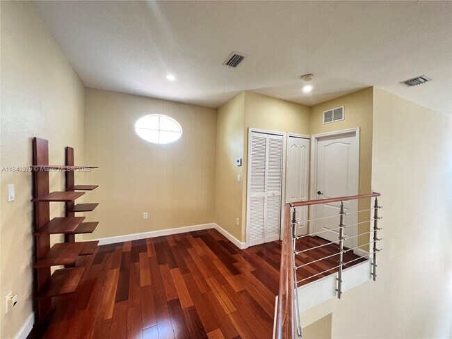 Building Photo - 8034 NW 111th Ct