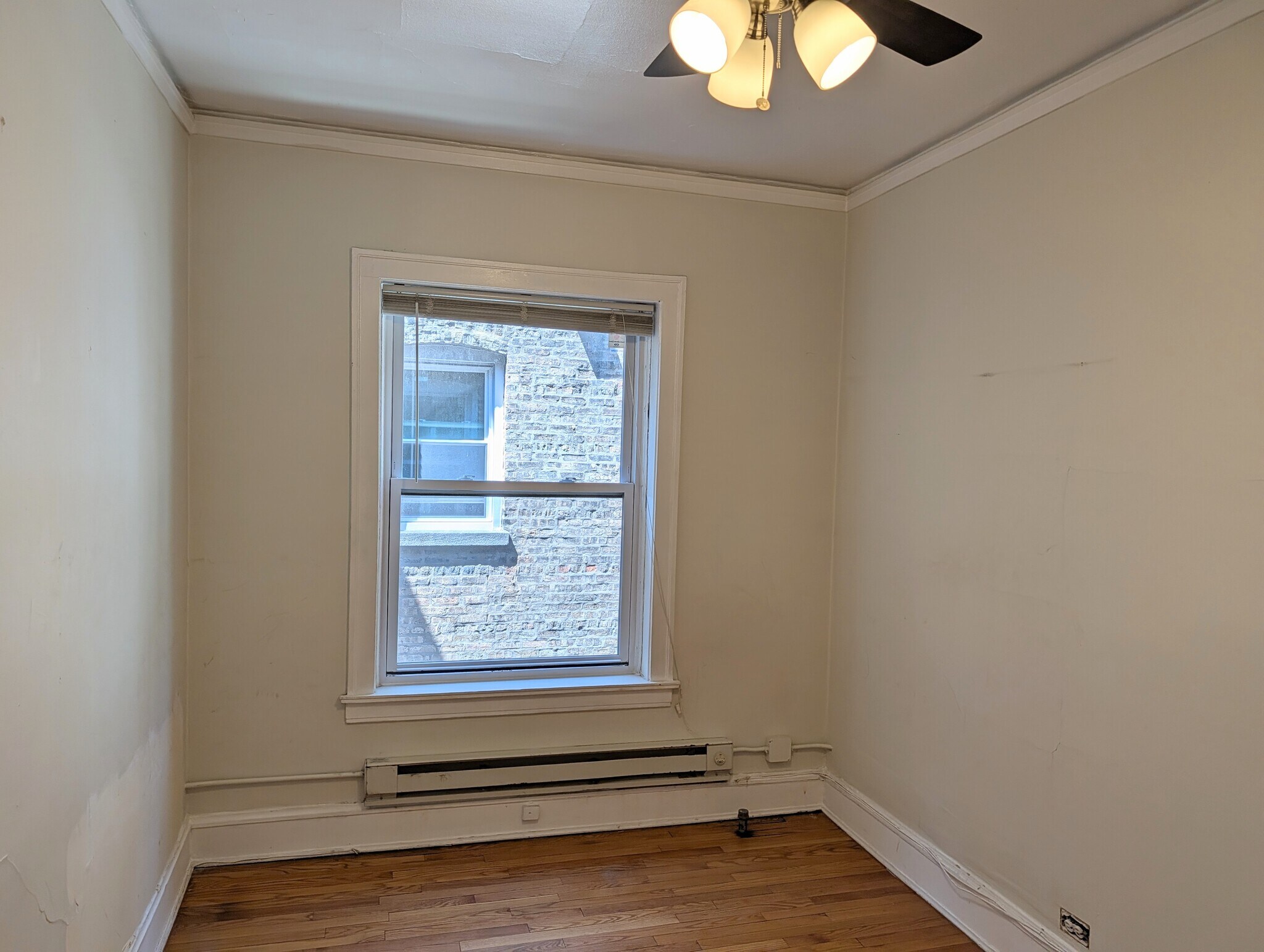 Building Photo - 325 Kedzie St