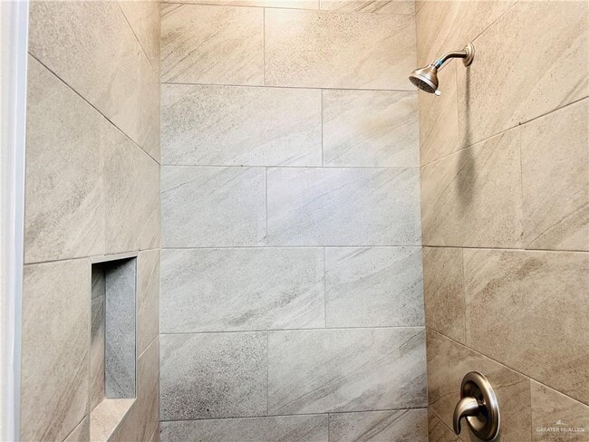 Building Photo - 17 San Andres