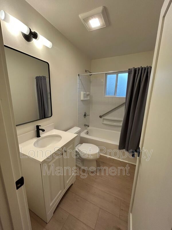 Building Photo - 11380 SW Greenburg Rd