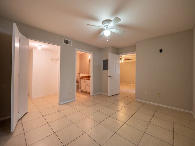 Building Photo - Bona Vista - 831 CW 104