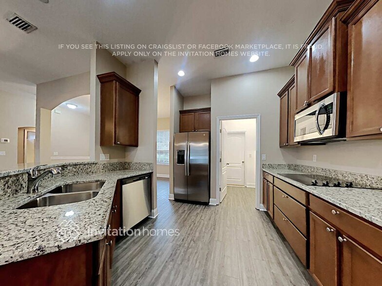 Building Photo - 4518 Song Sparrow Dr