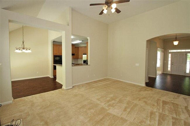 Building Photo - 1591 Heathermoor Way