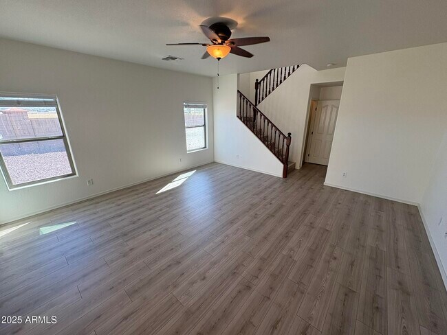 Building Photo - 7709 S 63rd Dr