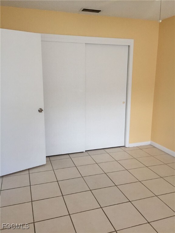 Building Photo - 4824 Lucaya Dr