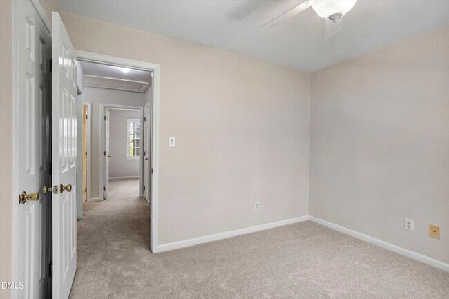 Building Photo - 102 Pine Tag Ct