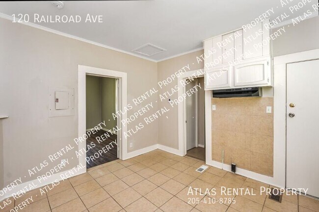 Building Photo - 120 Railroad Ave