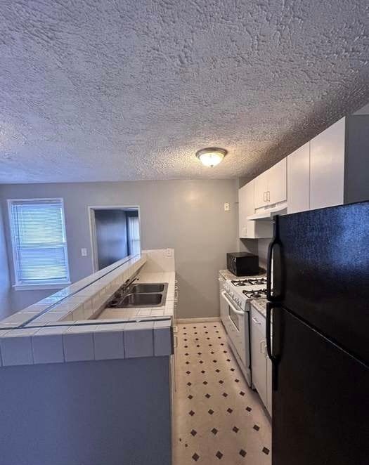 Building Photo - 2851 Edgecombe Cir N