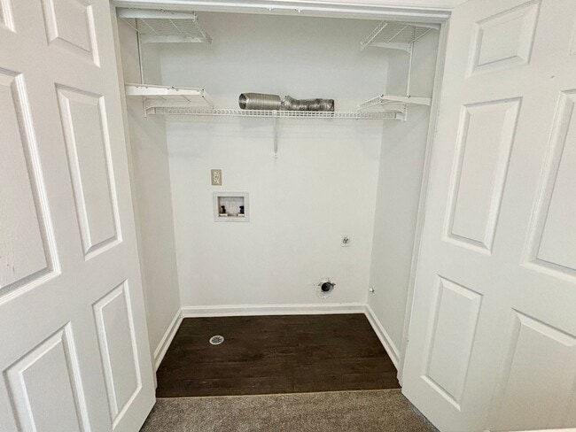 Building Photo - 3774 Meadow Creek Dr