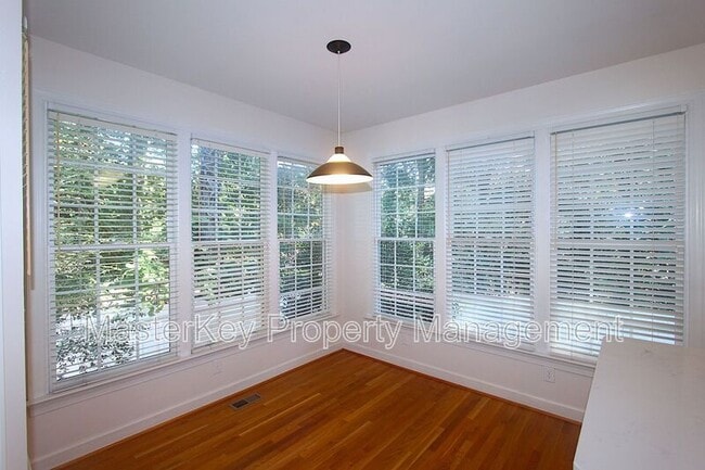 Building Photo - 4924 Olde Millcrest Ct