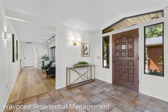 Building Photo - 5 br, 4 bath House - 136 Dover Lane