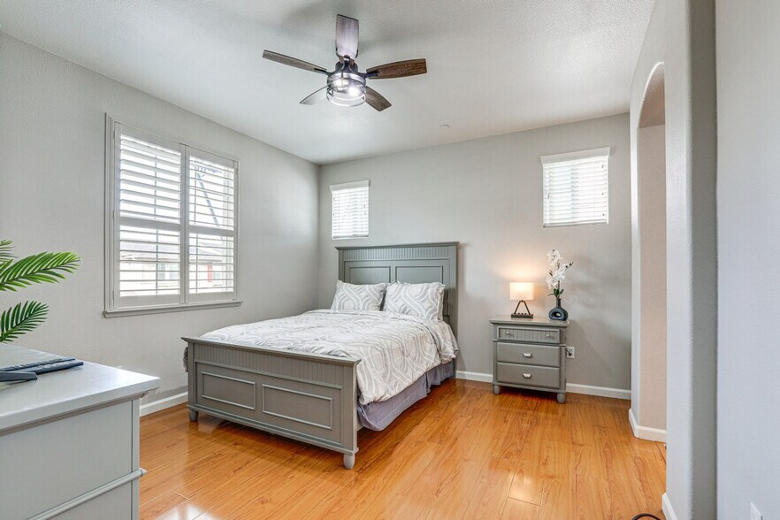 Building Photo - 7515 Sheldon Rd