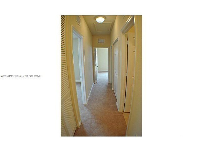 Building Photo - 9578 SW 168th Ave