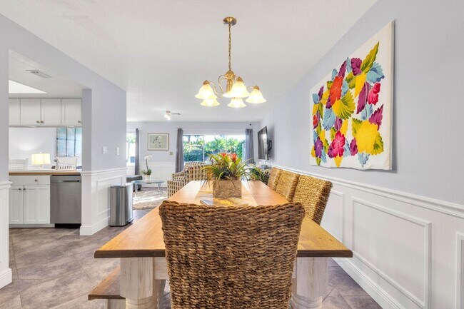 Building Photo - 4949 N Hwy A1A