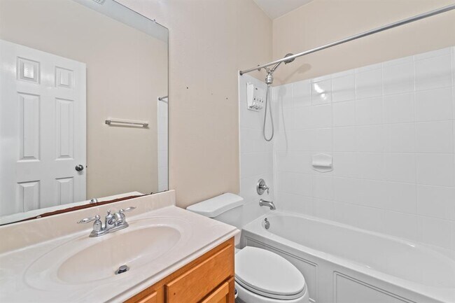 Building Photo - 23219 Dewflower Dr