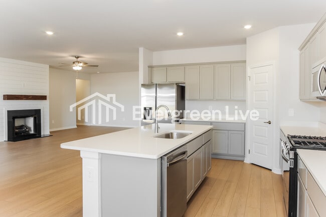 Building Photo - 103 Ashby Pond Dr