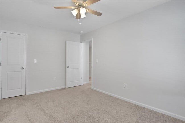 Building Photo - 102 Jaxton St