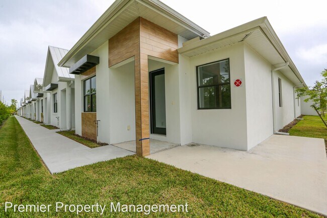 Building Photo - 3 br, 2 bath House - 3010 - 3060 Thomasson...