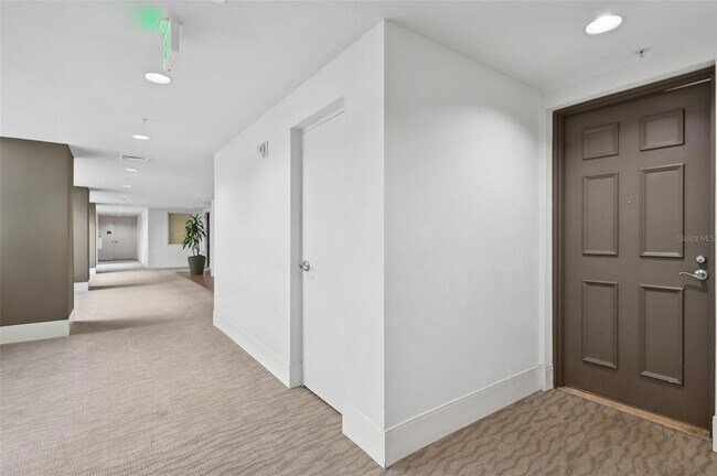 Building Photo - 1771 Ringling Blvd