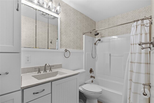 Building Photo - 4685 Colima Ct