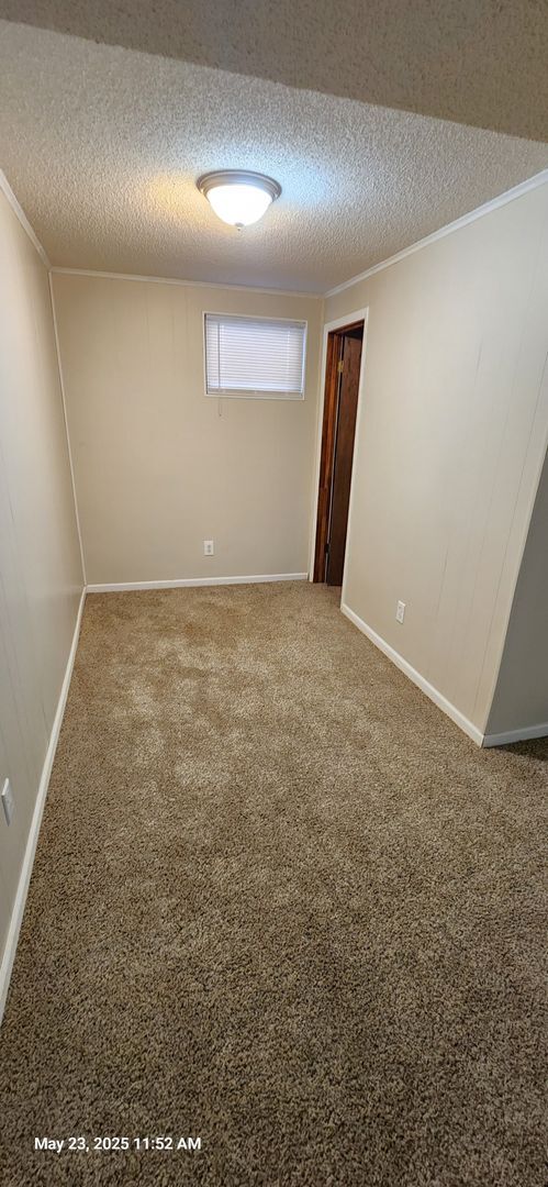 Building Photo - You'll love this 2BR + bsmt bonus rooms ra...