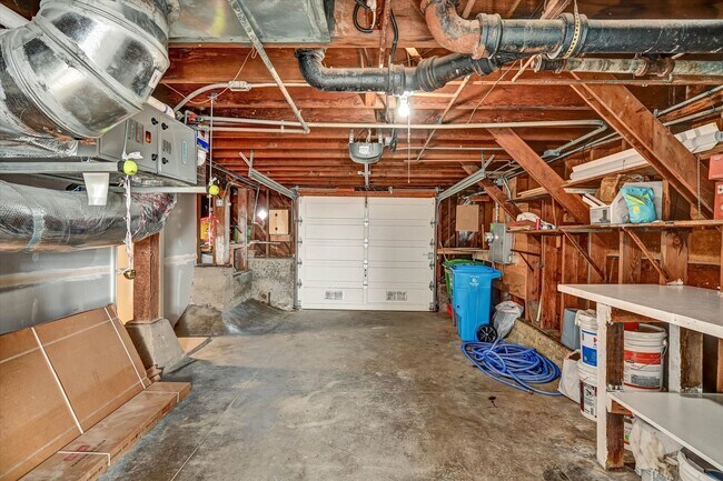 Building Photo - 123 Byxbee St