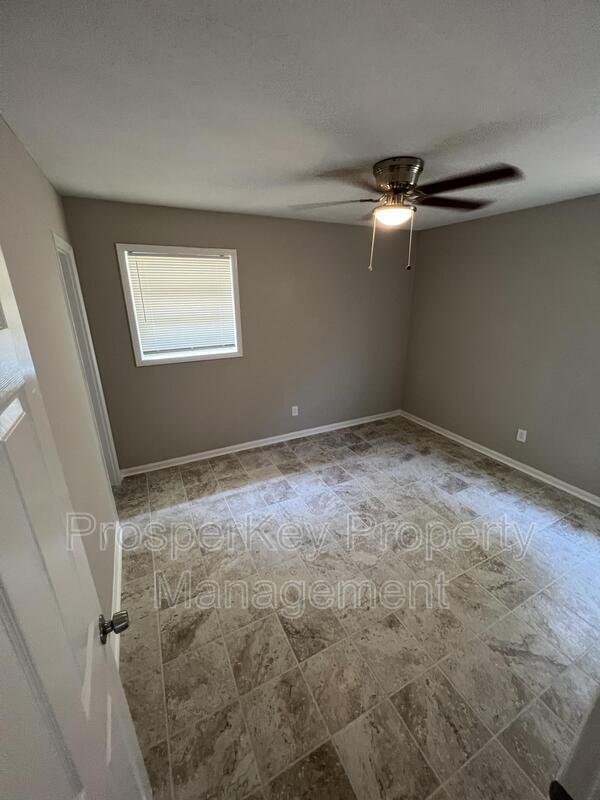 Building Photo - 615 Buford Dr