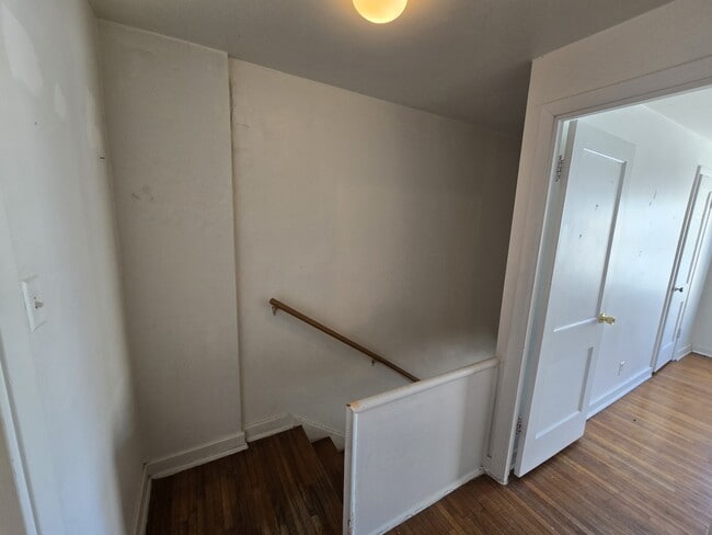 Building Photo - 235 Madison St