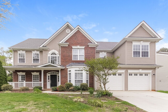 Building Photo - 3447 Fallowbrook Forest