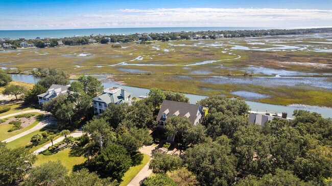 Building Photo - 3482 Luvan Blvd