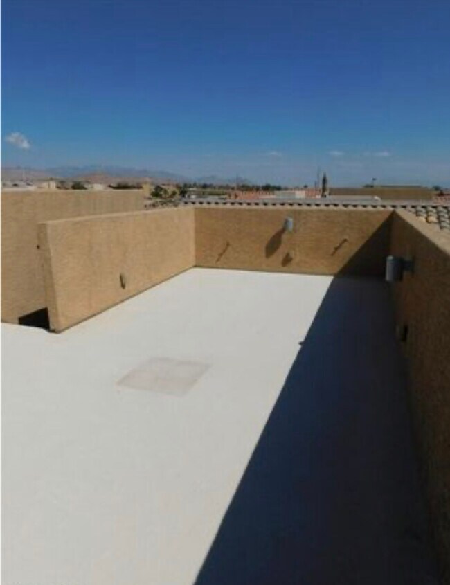 Building Photo - 10087 Emerald Edgewater Ct