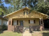 Building Photo - 803 S Broad St