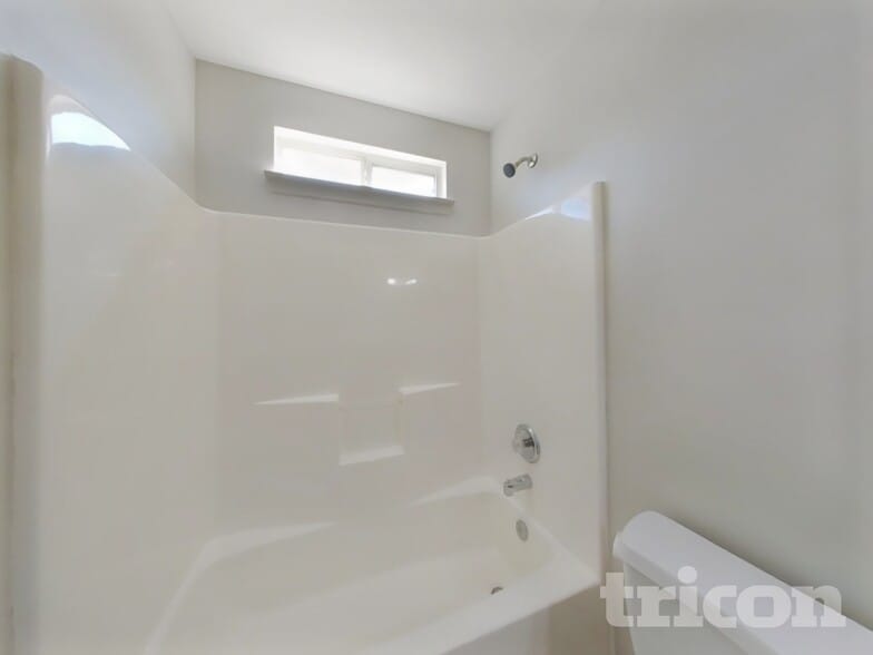 Building Photo - 21214 Peachvine Ln