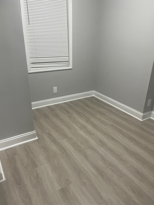 Building Photo - 1748 S Taylor St