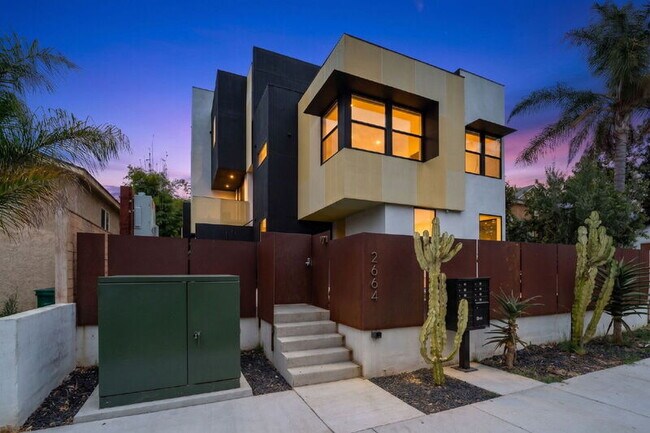 Building Photo - 2664 L St