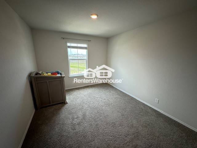 Building Photo - Two Story 4 bedroom / 2.5 bathroom in Whis...