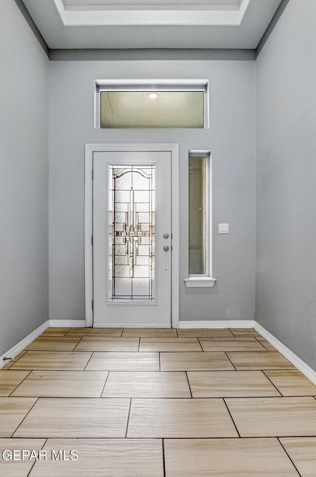 Building Photo - 4704 Marisabel Azcarate St