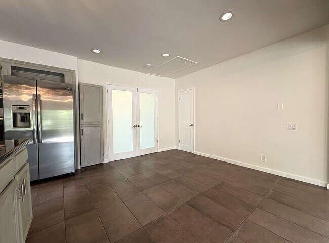Building Photo - Exceptional Estate with Main Residence, Two ADUs & Office