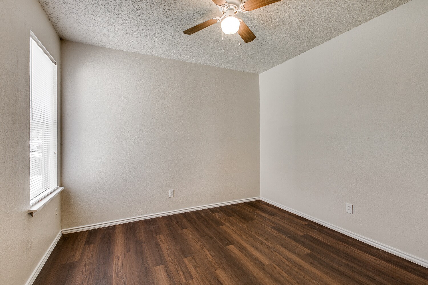 Building Photo - 5707 Spring Meadow Rd
