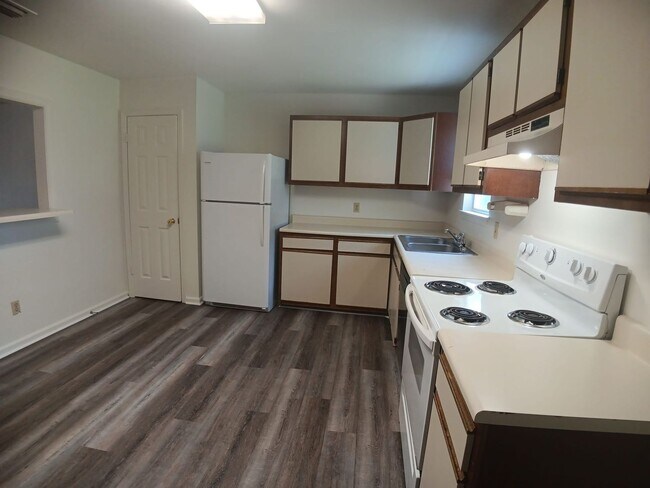 Building Photo - 237 Pheasant Run Dr